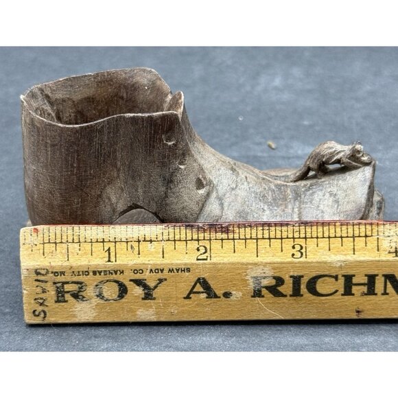 Vintage Hand Carved Wooden Shoe W/Mouse On Toe Primitive Folk Art Solid - Picture 8 of 11